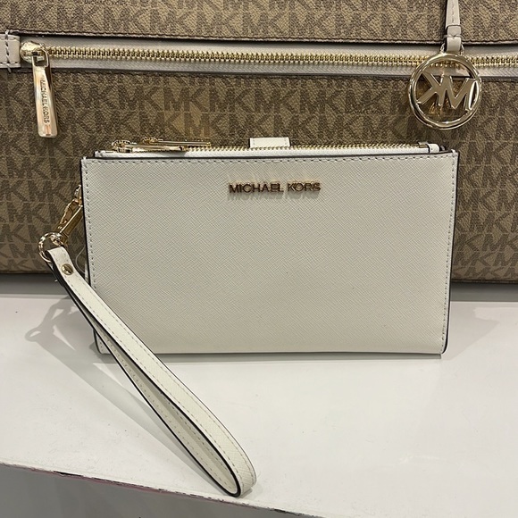 MICHAEL KORS LARGE DOUBLE ZIP WRISTLET WALLET PHONE CASE CLUTCH 
Optic White
NWT - Picture 9 of 16